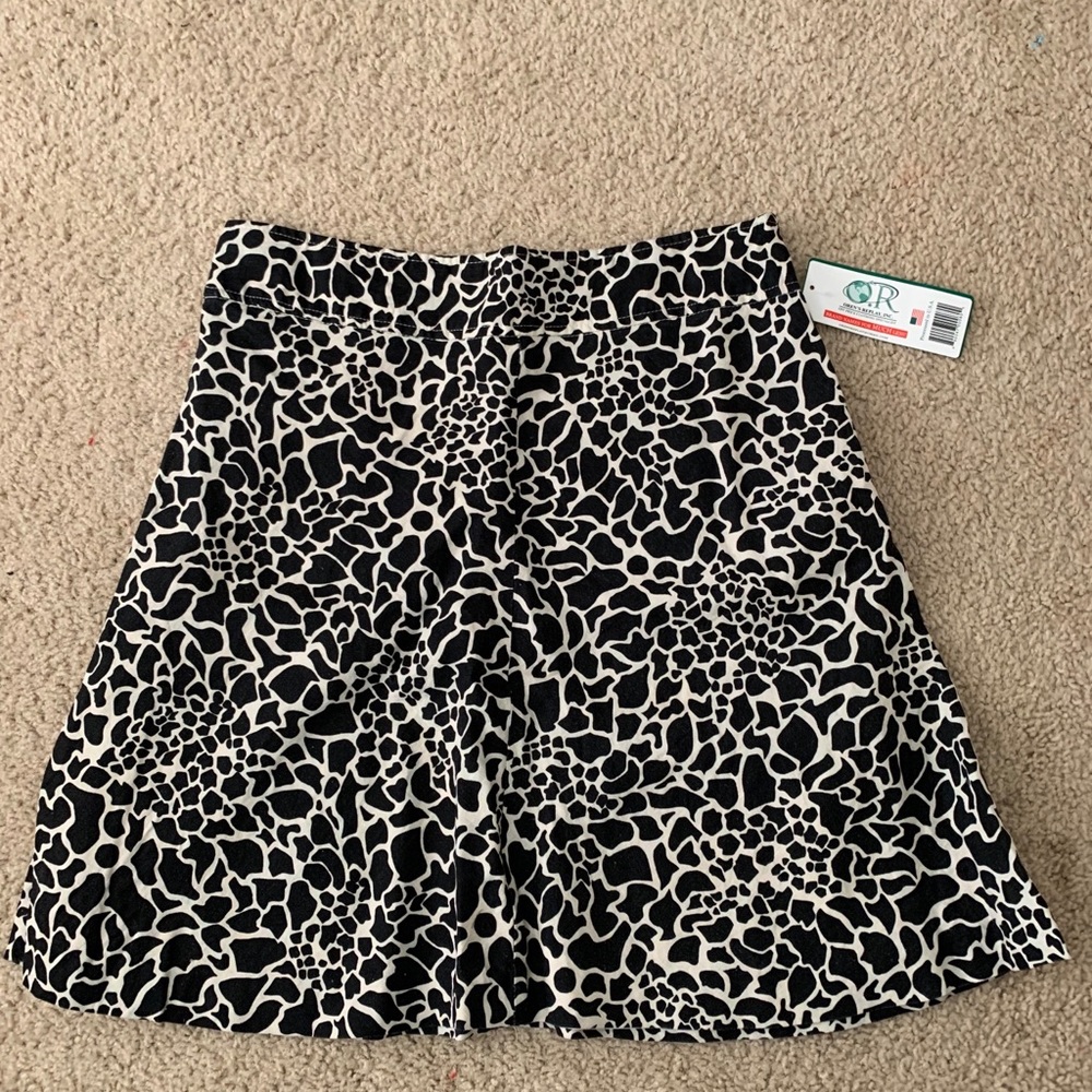 Cute Size 6 Print Skirt